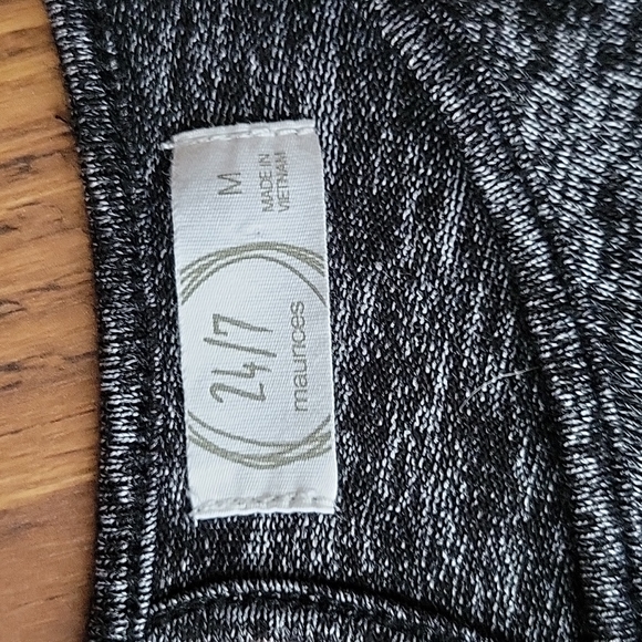 Maurices Marled 24/7 Tunic/Top with Cut Out Back - Picture 3 of 9